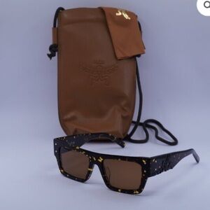 MCM Square Frame Tortoiseshell Sunglasses 100% UV w/leather case Unisex NWT!